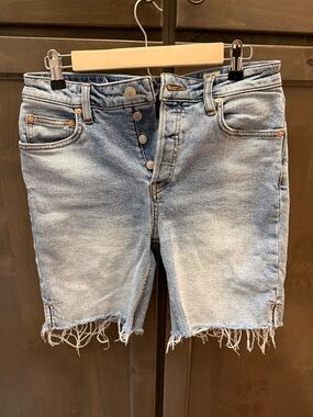 Free People- We the People Light Wash Frayed Hem Denim Bermuda Shorts
